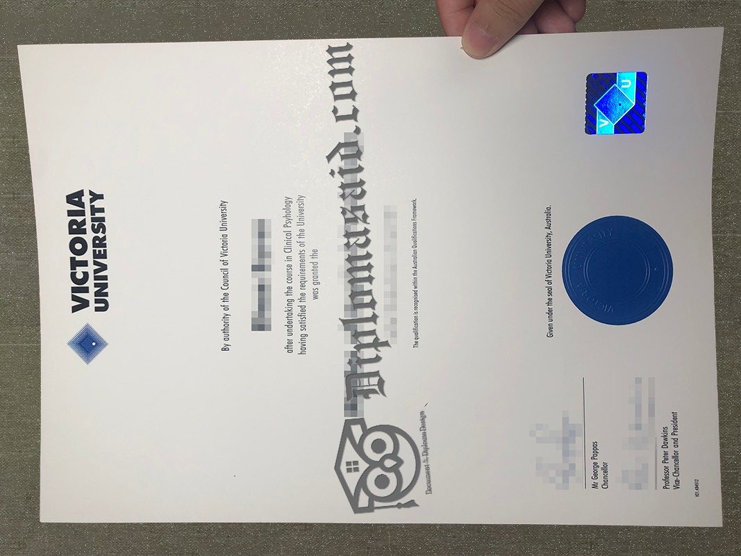 Victoria University degree, Victoria University diploma